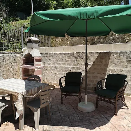 L'agrifoglio * Castel Di Sangro